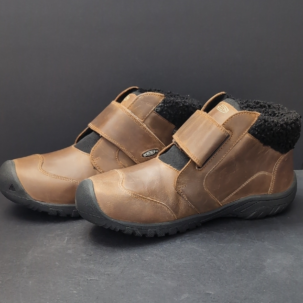 Keens Kids Kootenay IV Mid Size 7 Brown Leather Insulated Winter Shoes.